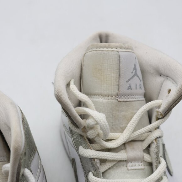 Nike Air Jordan 1 Mid SE Shoes White Silver Women's Size 9 Sneakers FN5031-100 - Picture 11 of 12